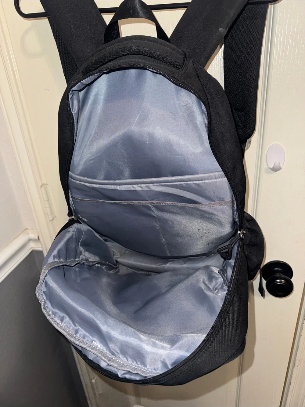 Unisex Classic Black Everyday Backpack
